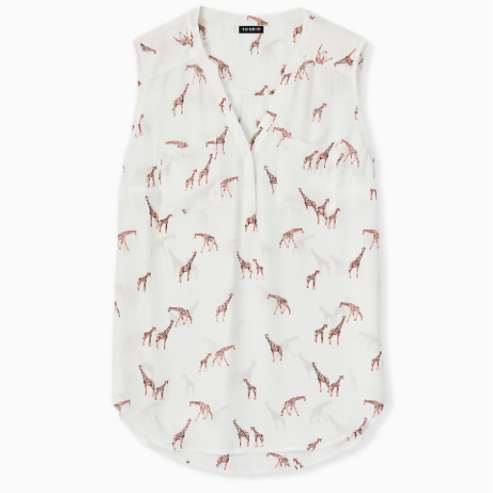 Torrid harper sleeveless top size 2 giraffe print